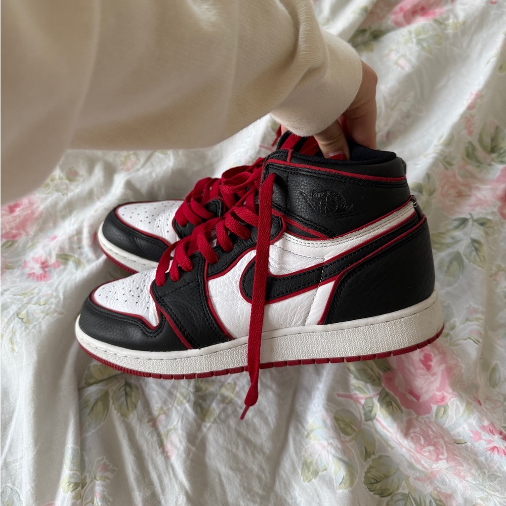 High top Nike